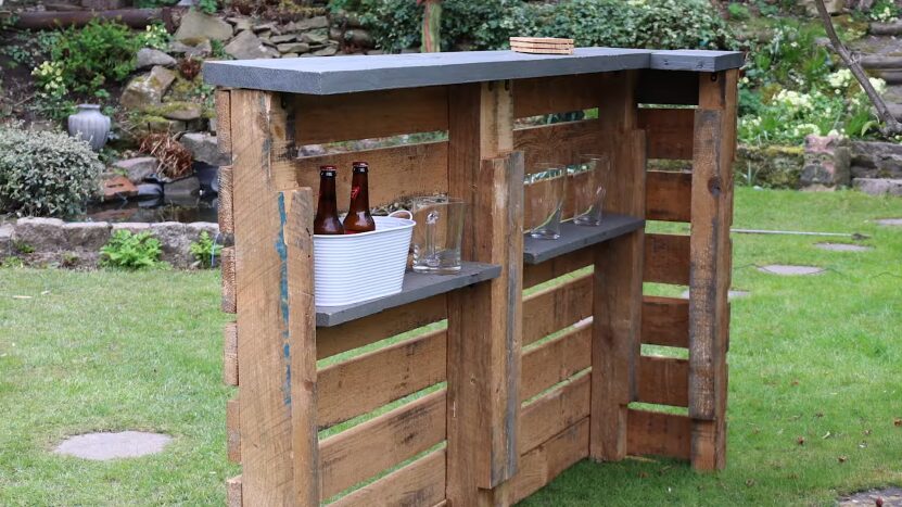 DIY Outdoor Bar