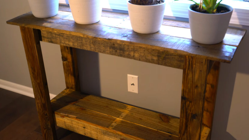 Entryway Console Table Made from a Pallet